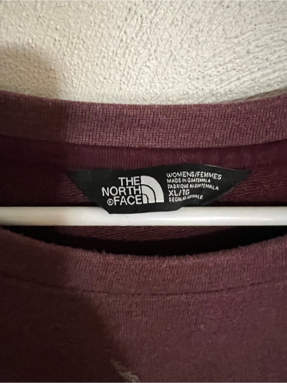 THE NORTH FACE Classic Deer Graphic Outdoor Fleece Sweatshirt Maroon Tan Wms XL - Picture 3 of 4
